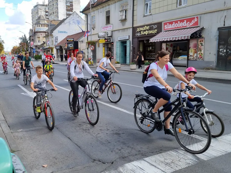 Biciklijada 03 u Pančevu, 18. septembar 2021. — fotografija 9
